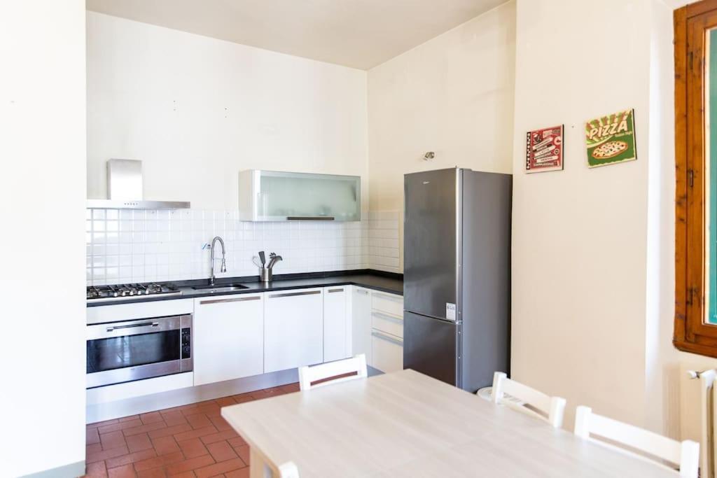 Cozy Apartment With A Strategic Position Florens Exteriör bild