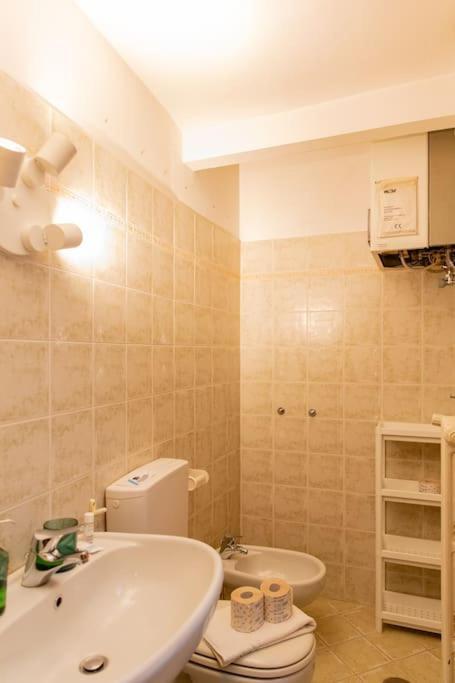 Cozy Apartment With A Strategic Position Florens Exteriör bild