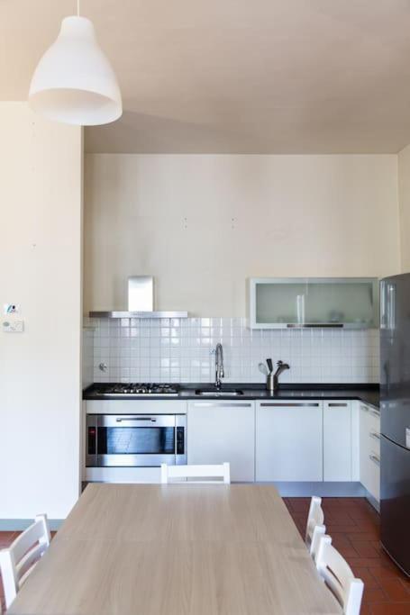 Cozy Apartment With A Strategic Position Florens Exteriör bild